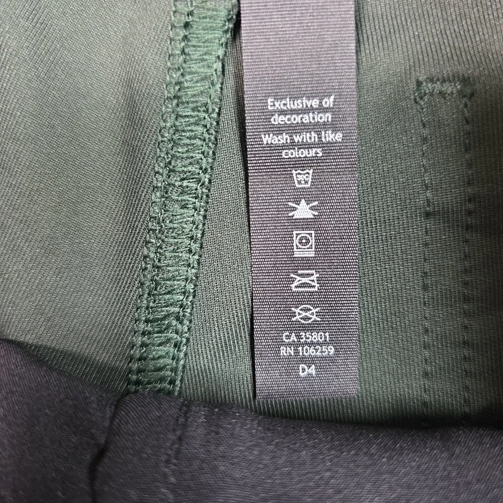 Lululemon Commission Pant Slim Warpstreme Dark Forest Green Mens 31x29 Chino